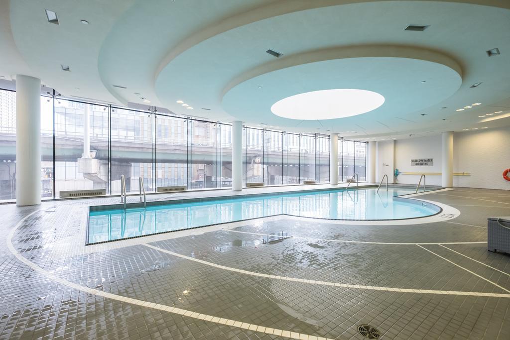 Downtown Luxury Lakeview Condo تورونتو المظهر الخارجي الصورة