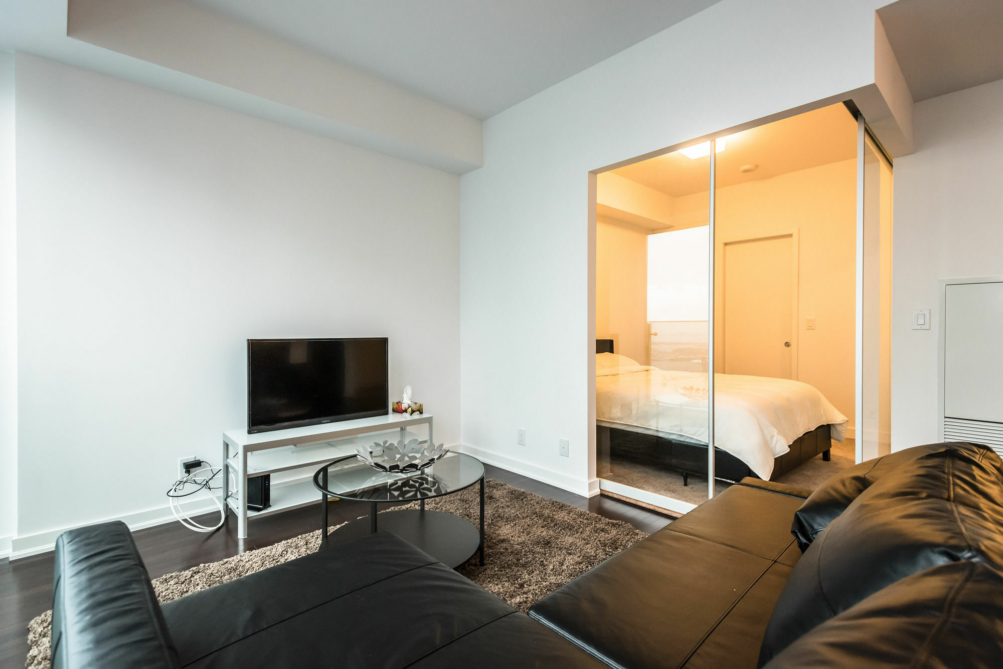 Downtown Luxury Lakeview Condo تورونتو المظهر الخارجي الصورة