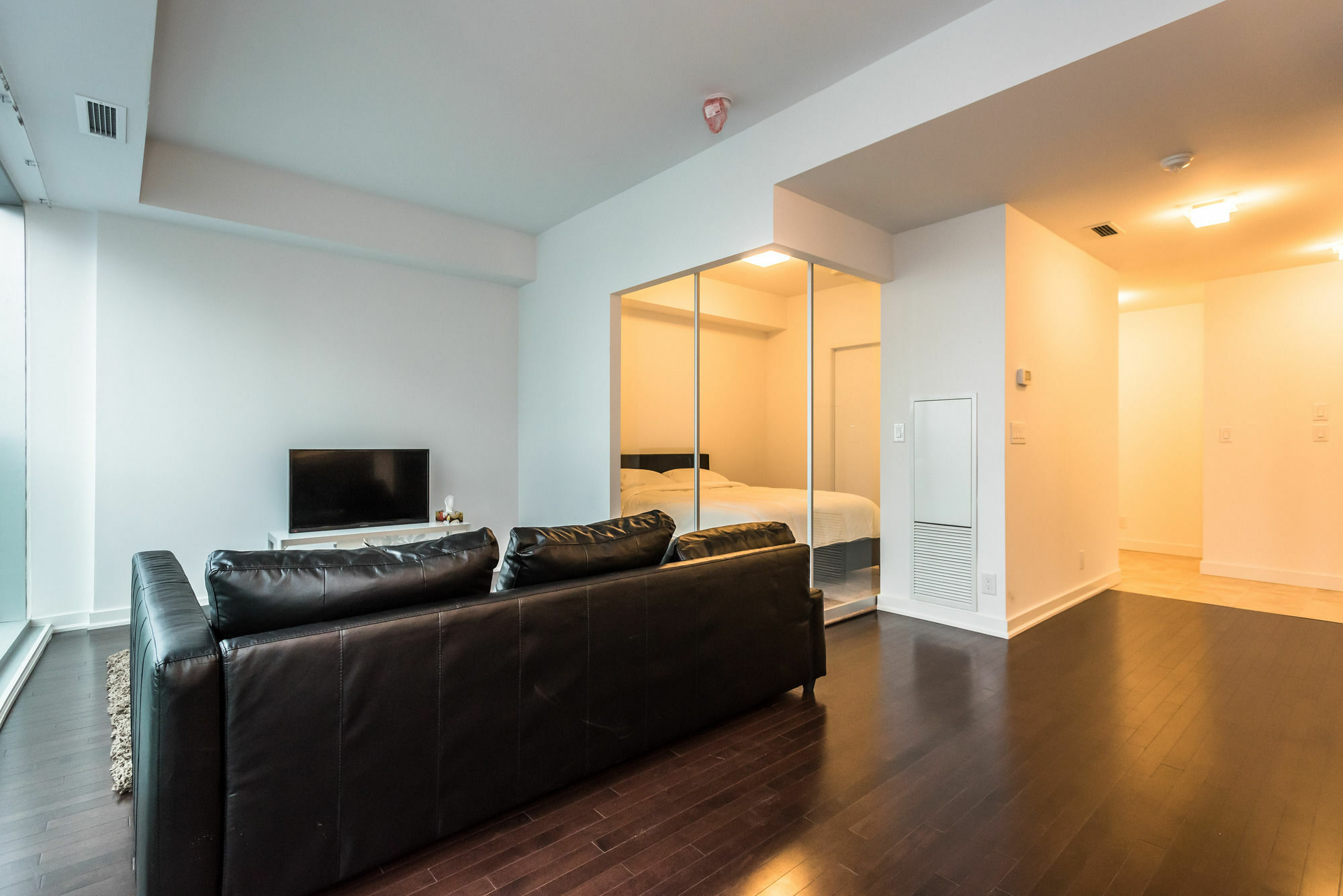 Downtown Luxury Lakeview Condo تورونتو المظهر الخارجي الصورة